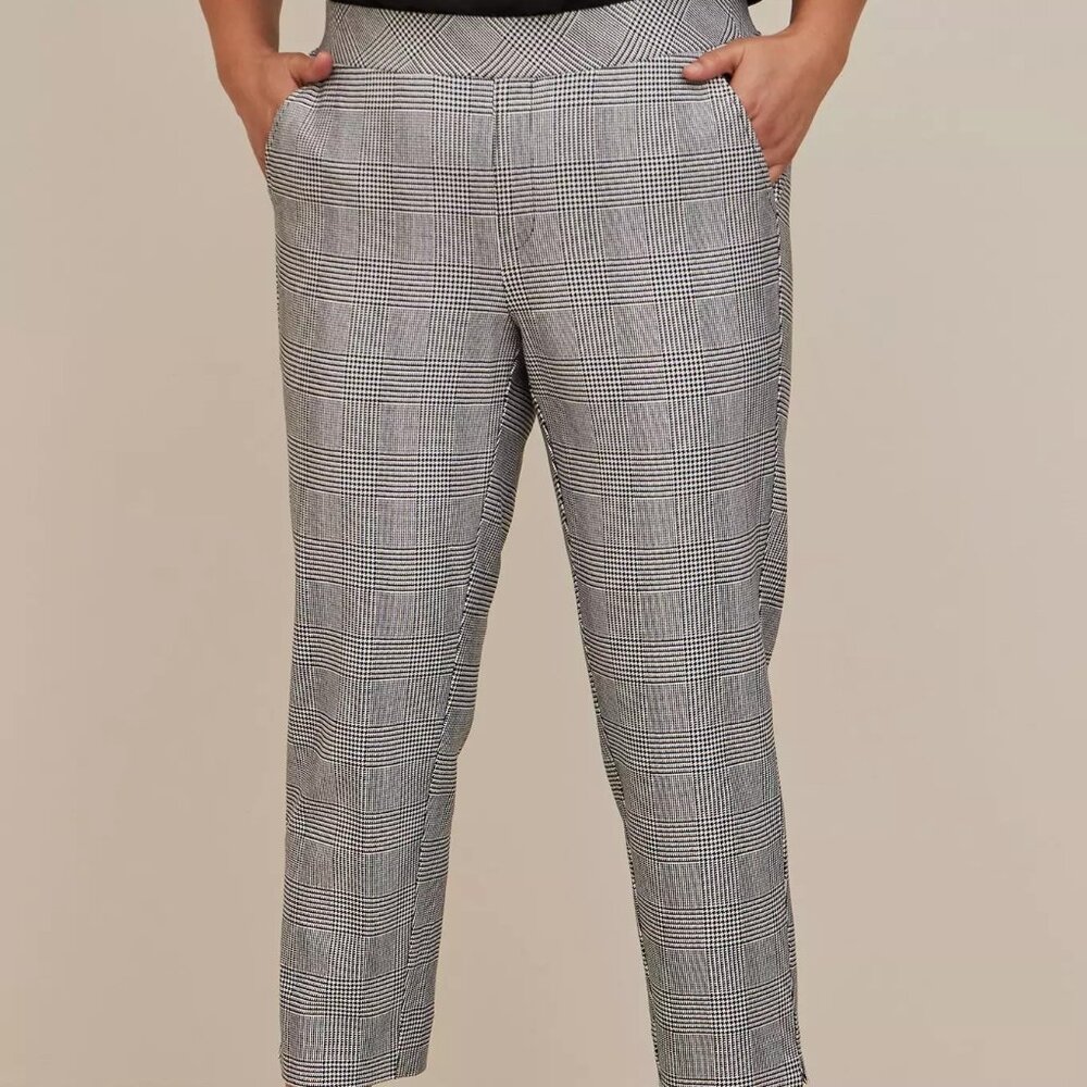 Pull-On Relaxed Taper Studio Luxe Ponte High-Rise Pant